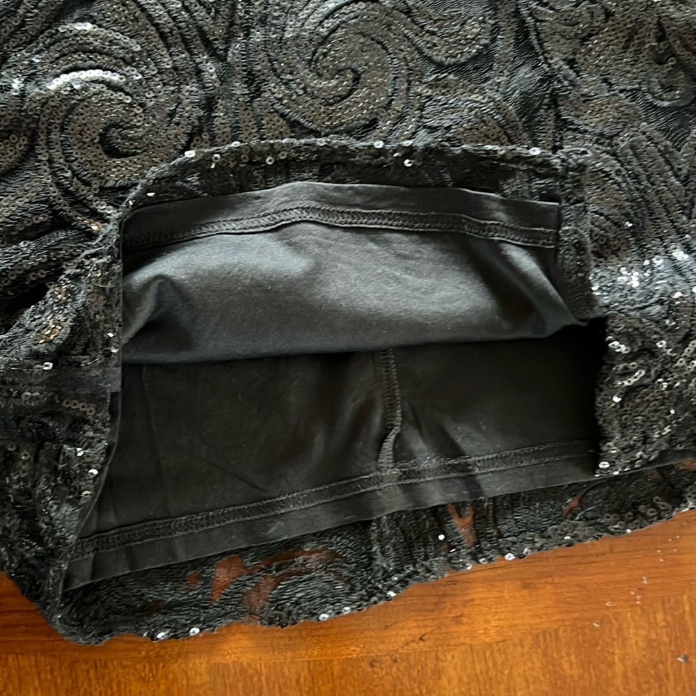 Lulus - Picture 5 of 8